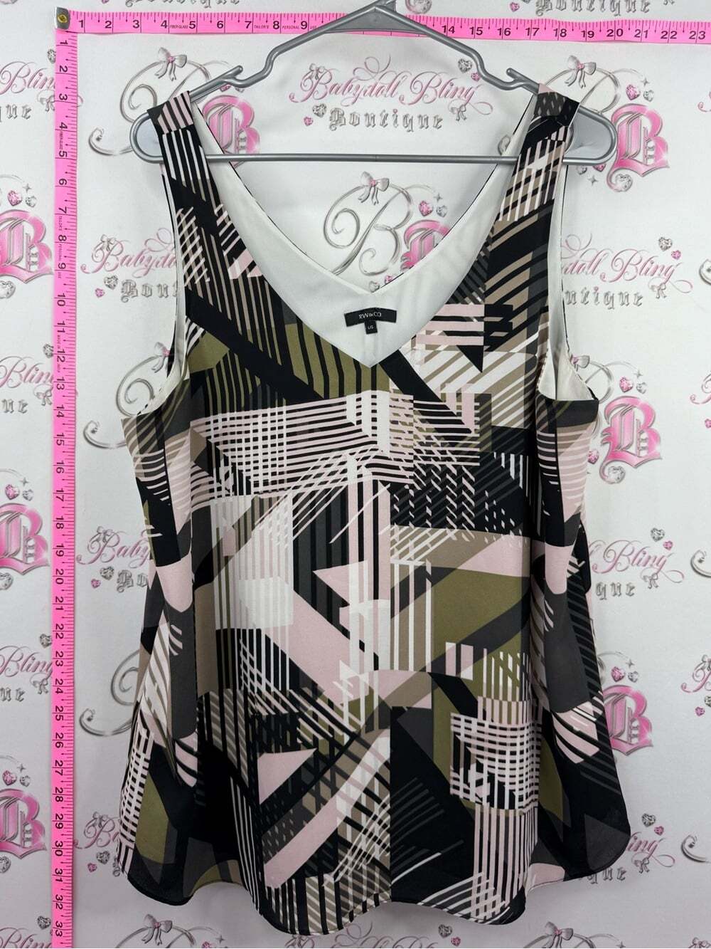 RW&CO. Tank top Geometric V-Neck Sleeveless Tank in Olive, Blush & Black
